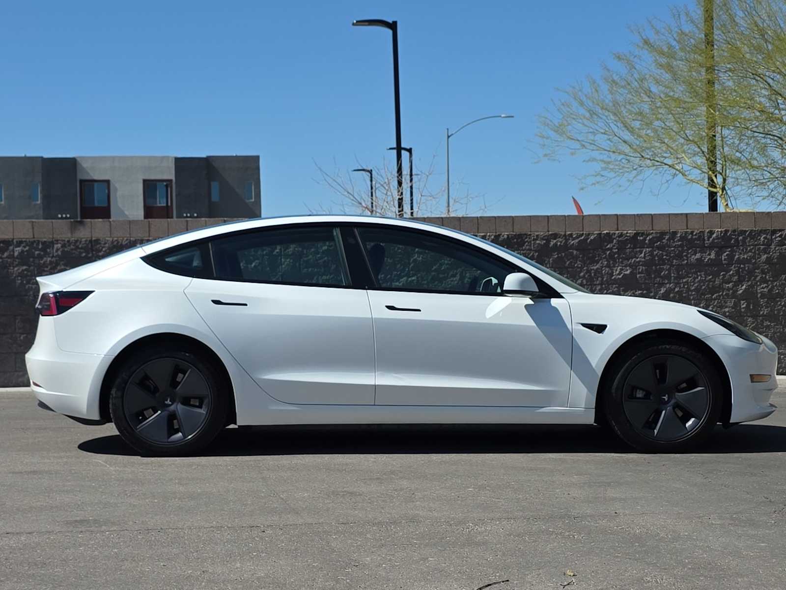 Thumbnail: 2023 Tesla Model 3 - 10