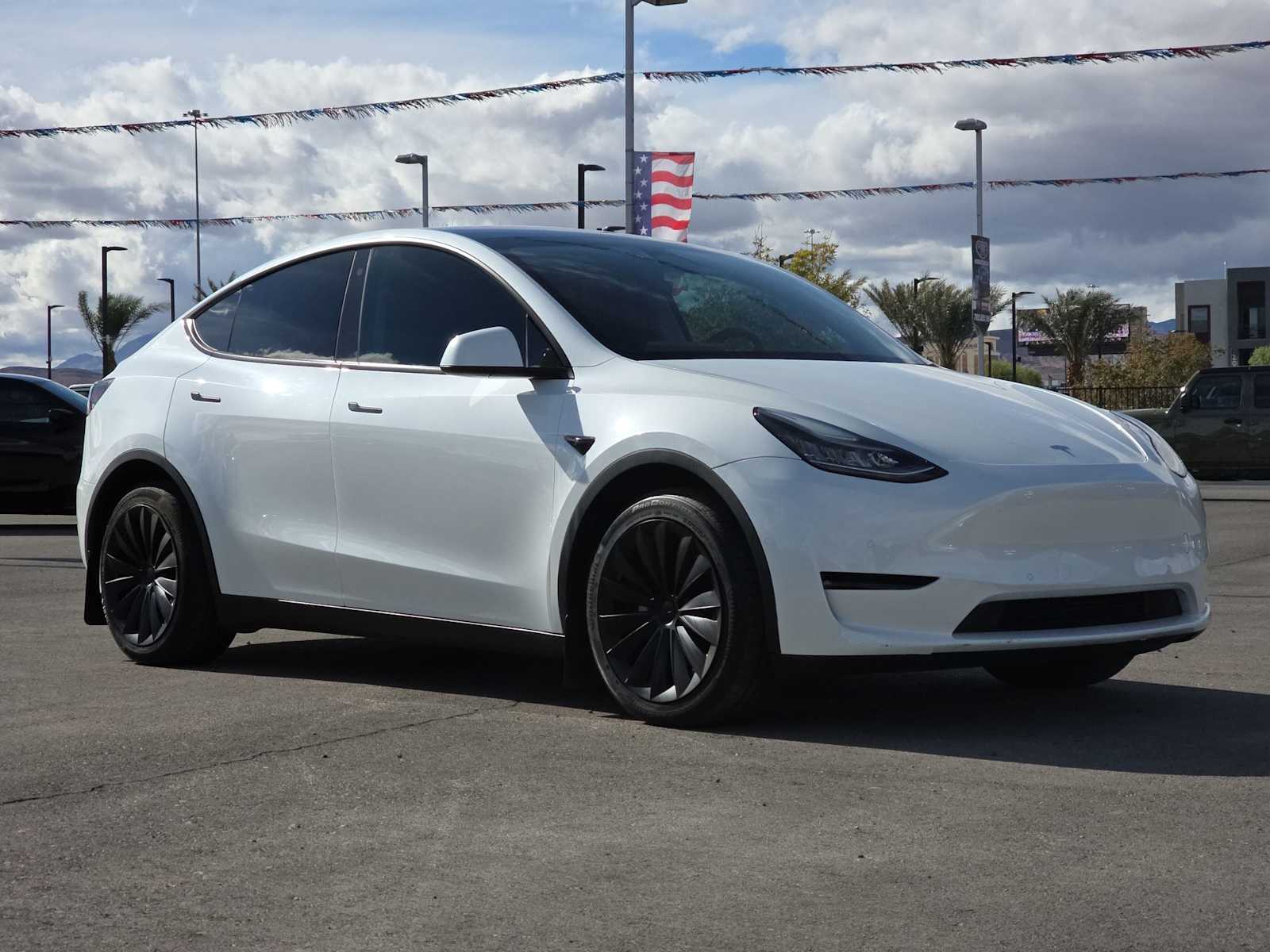 Thumbnail: 2020 Tesla Model Y - 3