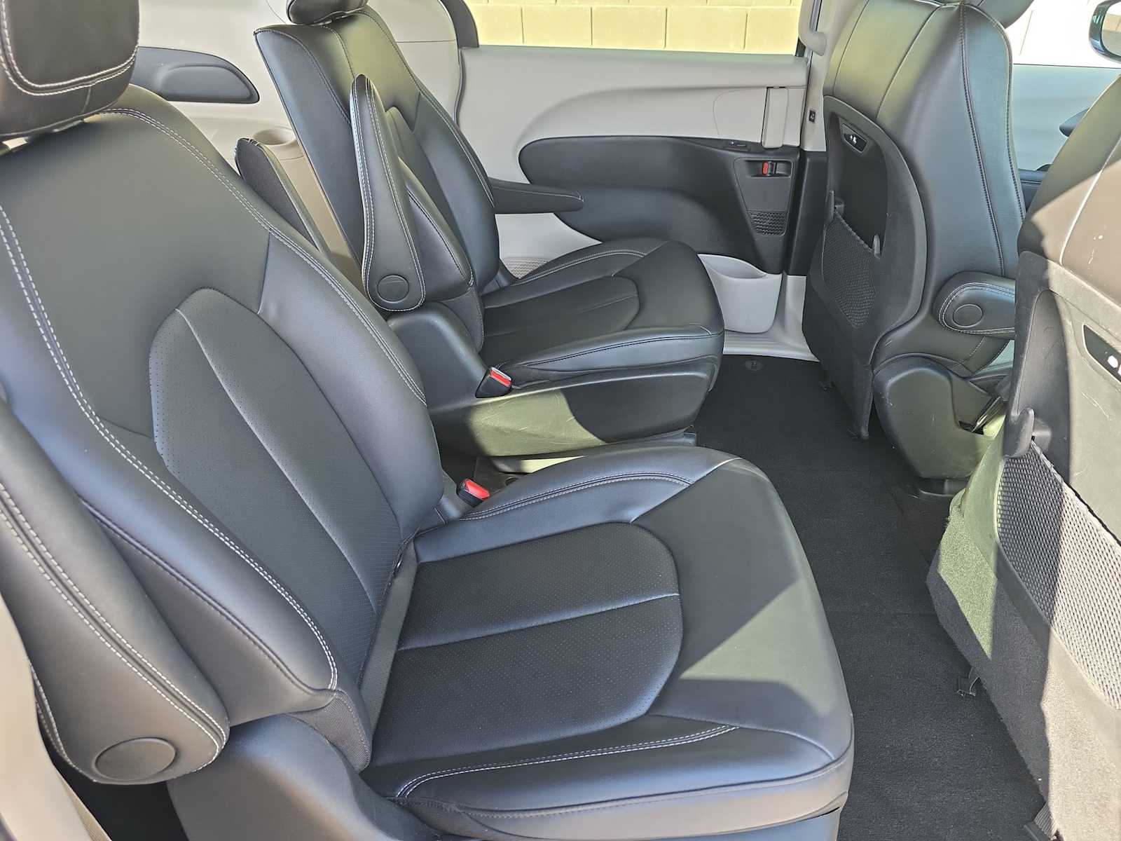 Thumbnail: 2024 Chrysler Pacifica - 17