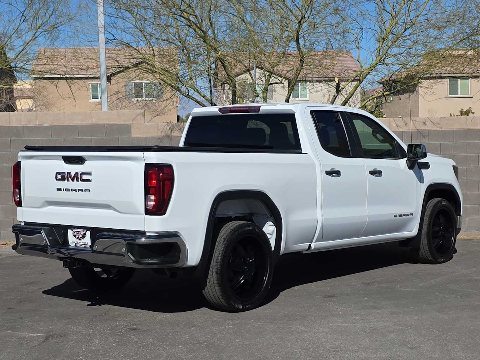 Thumbnail: 2023 GMC Sierra 1500 - 28