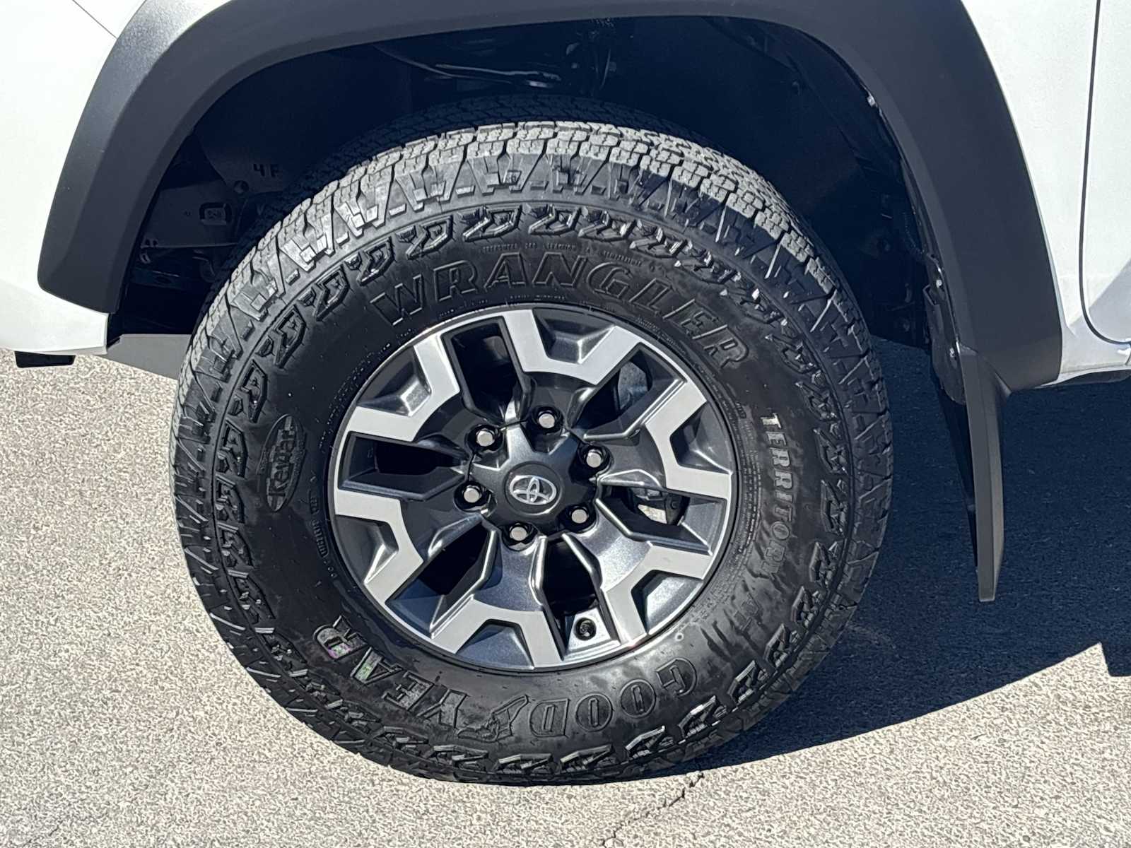 Thumbnail: 2023 Toyota Tacoma - 12