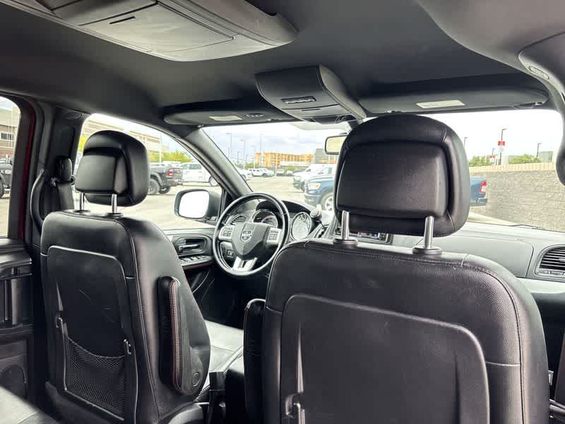 Thumbnail: 2019 Dodge Grand Caravan - 16