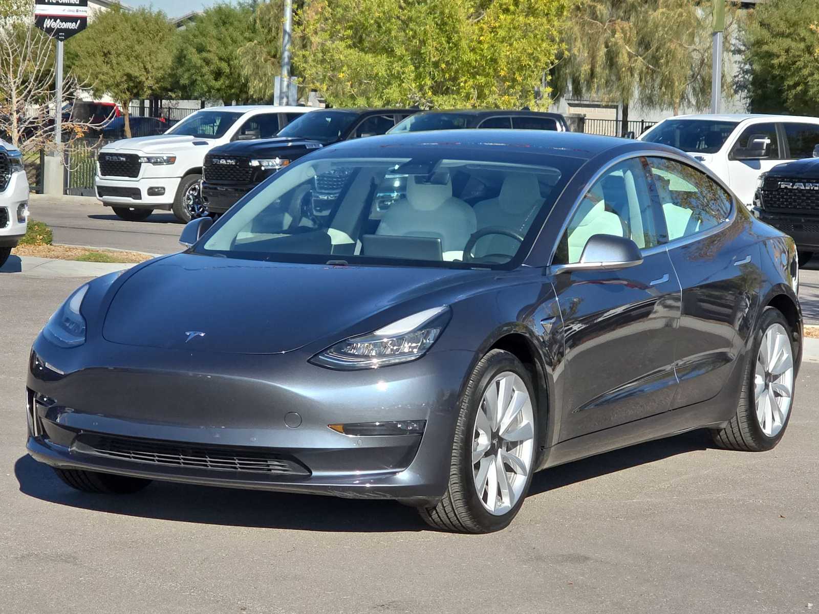Thumbnail: 2019 Tesla Model 3 - 5