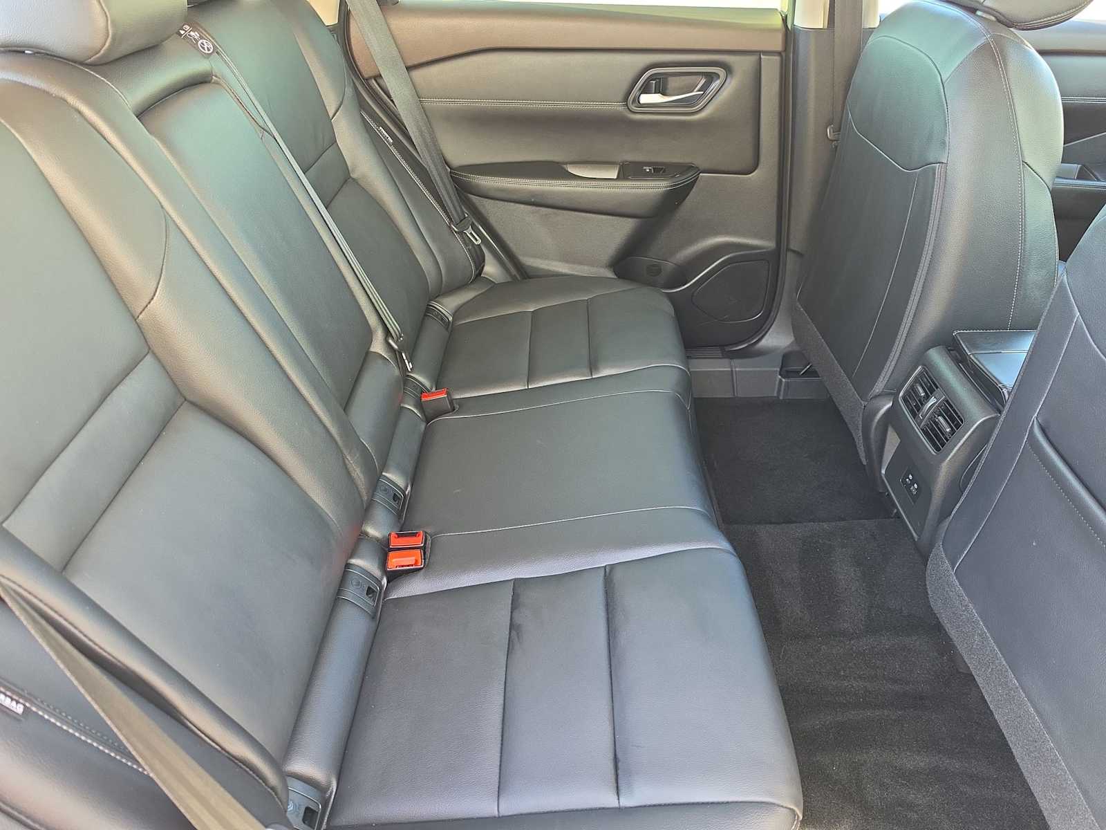 Thumbnail: 2023 Nissan Rogue - 17