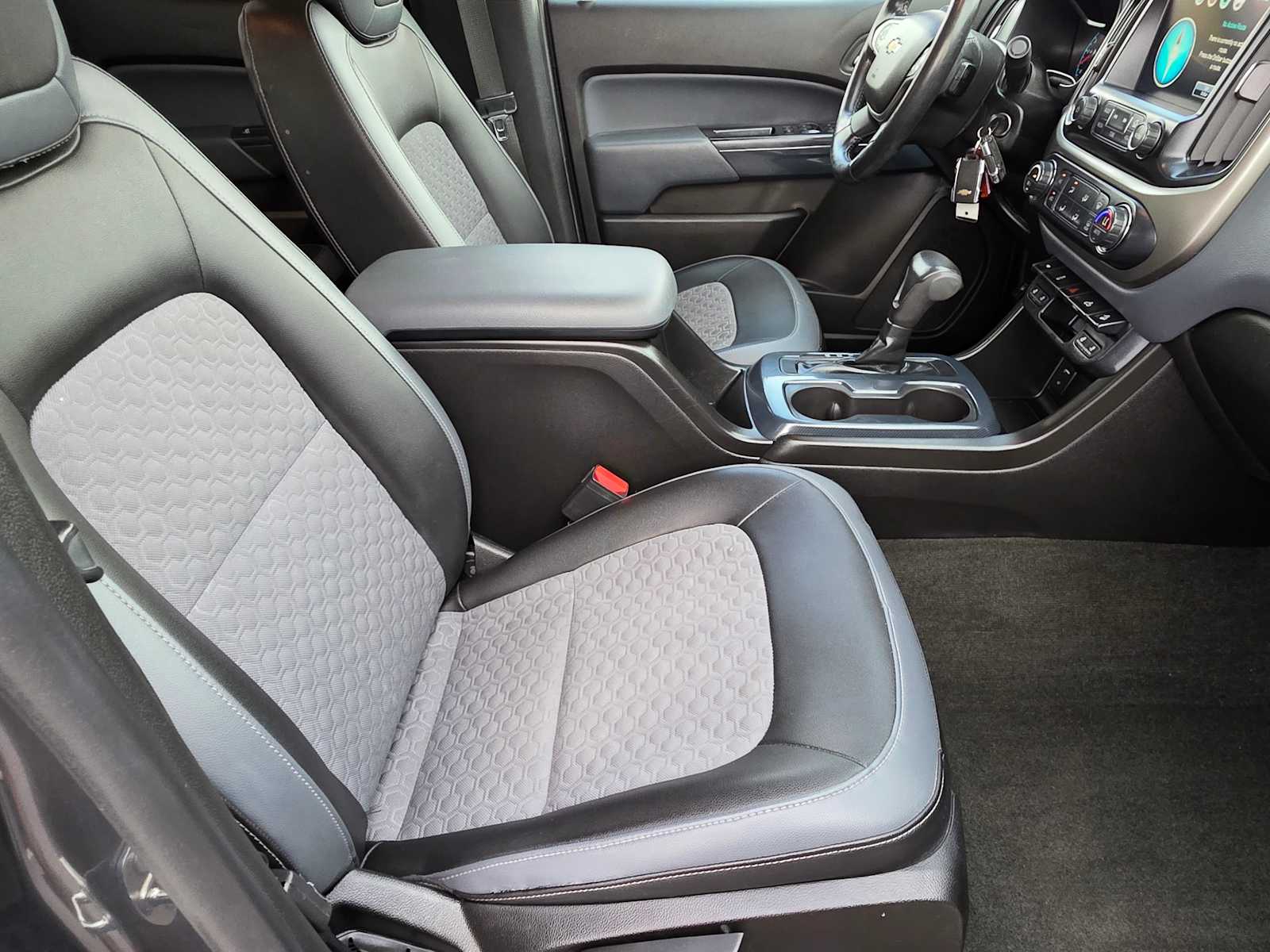 Thumbnail: 2016 Chevrolet Colorado - 16