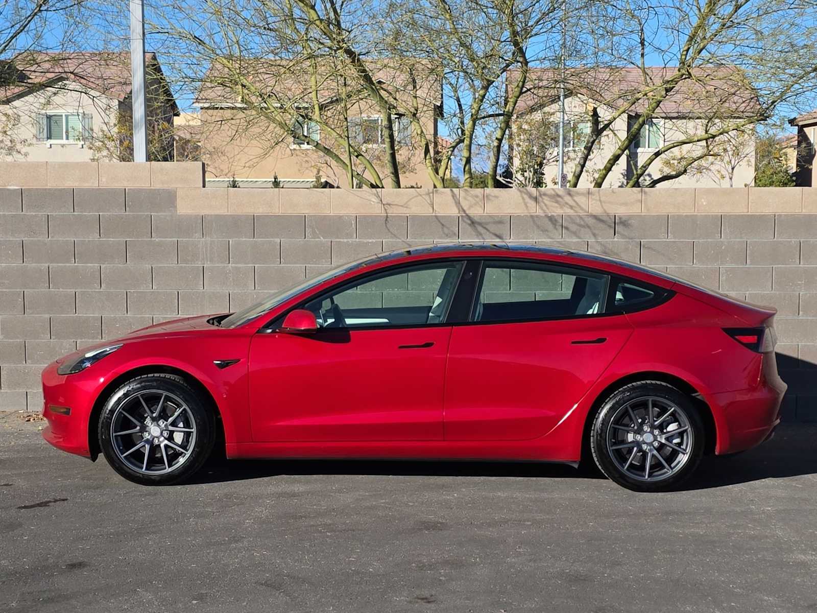 Thumbnail: 2023 Tesla Model 3 - 19