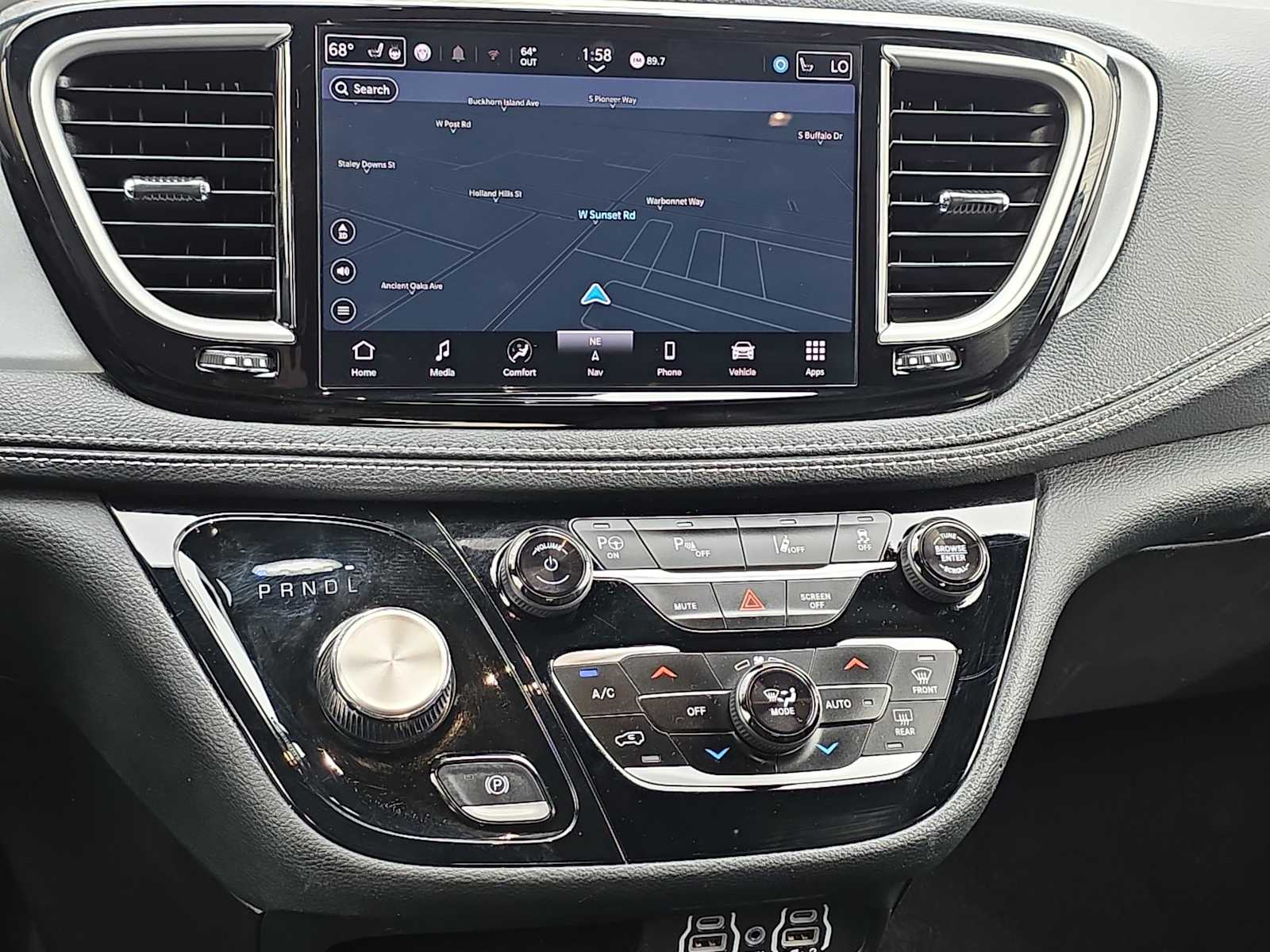 Thumbnail: 2024 Chrysler Pacifica - 20