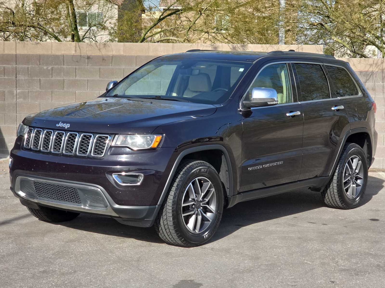 Thumbnail: 2020 Jeep Grand Cherokee - 5