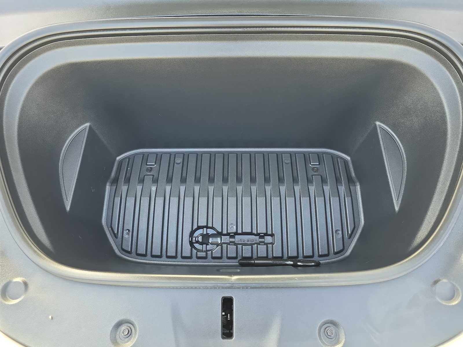 Thumbnail: 2023 Tesla Model Y - 12