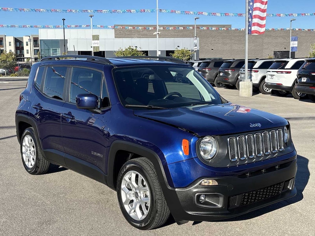 Used 2018 Jeep Renegade Latitude SUV