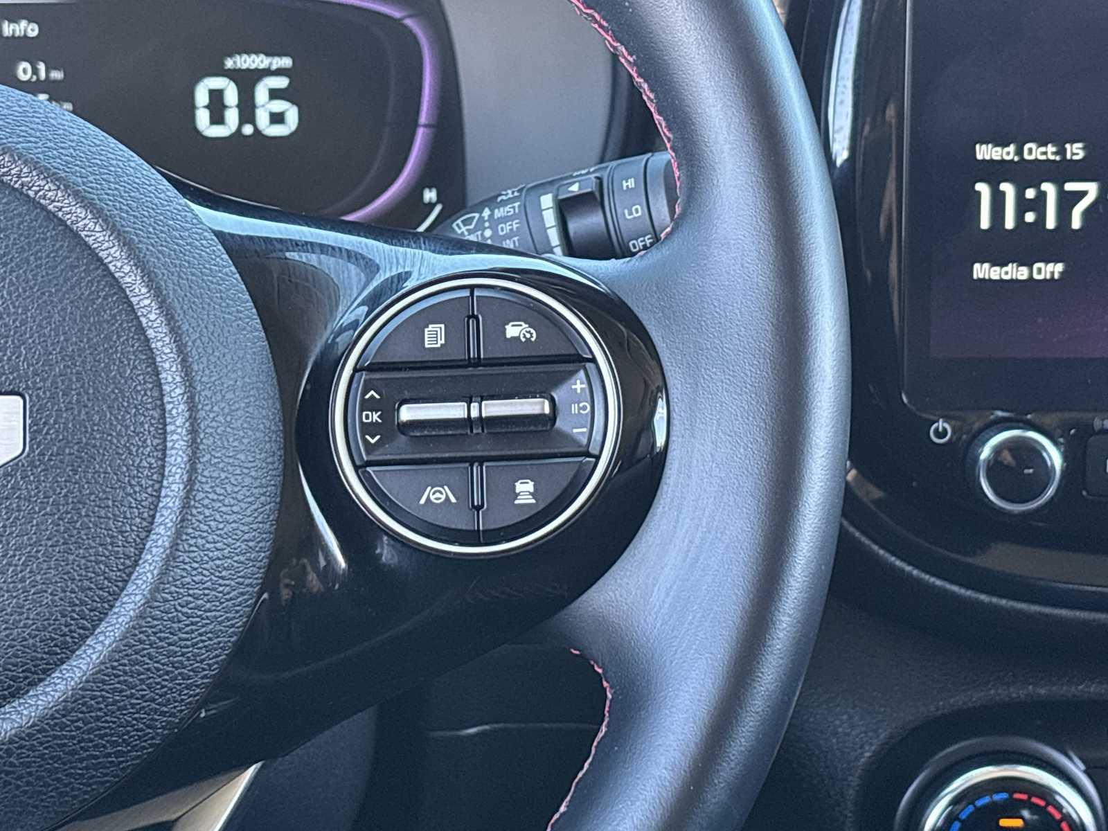 Thumbnail: 2023 Kia Soul - 23