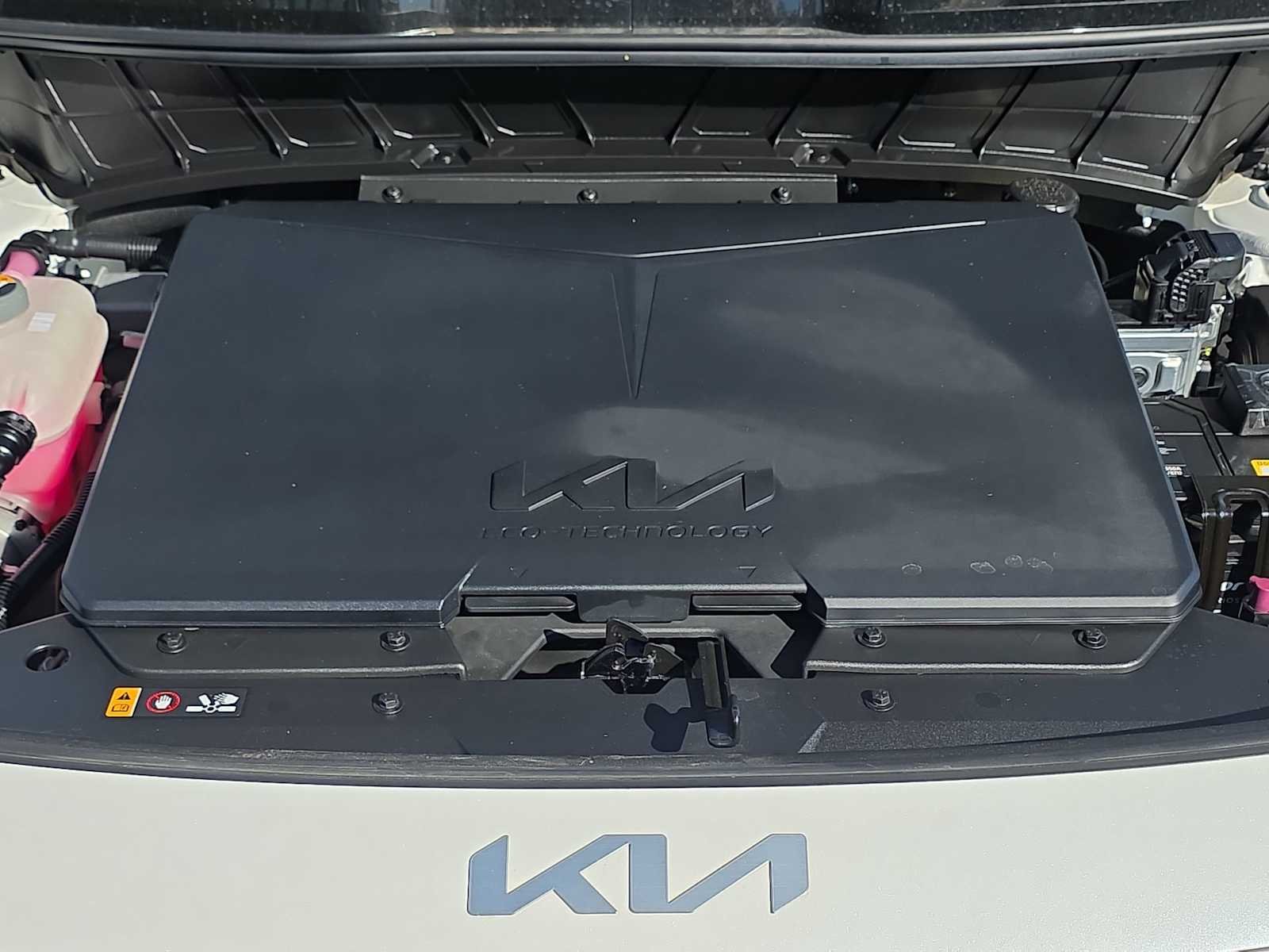 Thumbnail: 2023 Kia Niro - 14