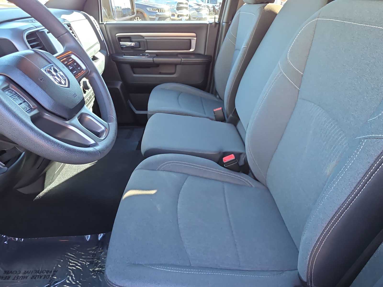 Thumbnail: 2022 RAM 1500 Classic - 14