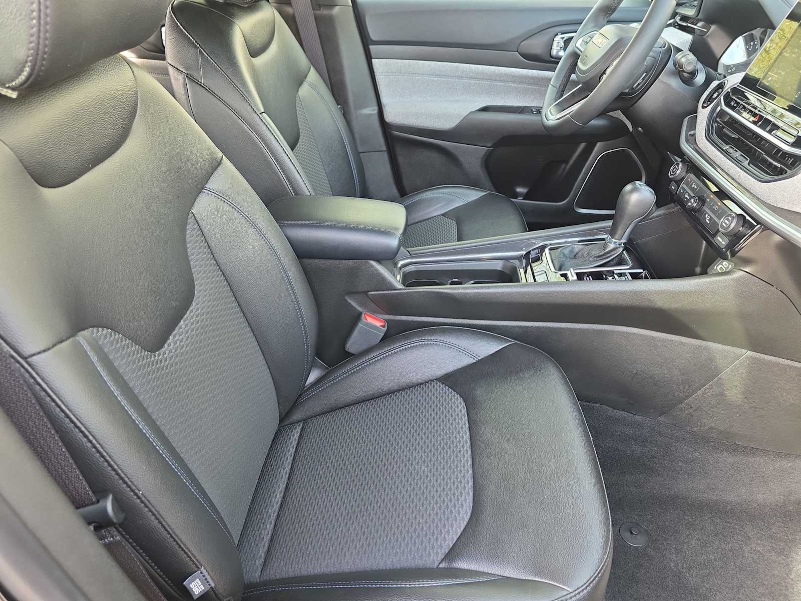 Thumbnail: 2025 Jeep Compass - 18