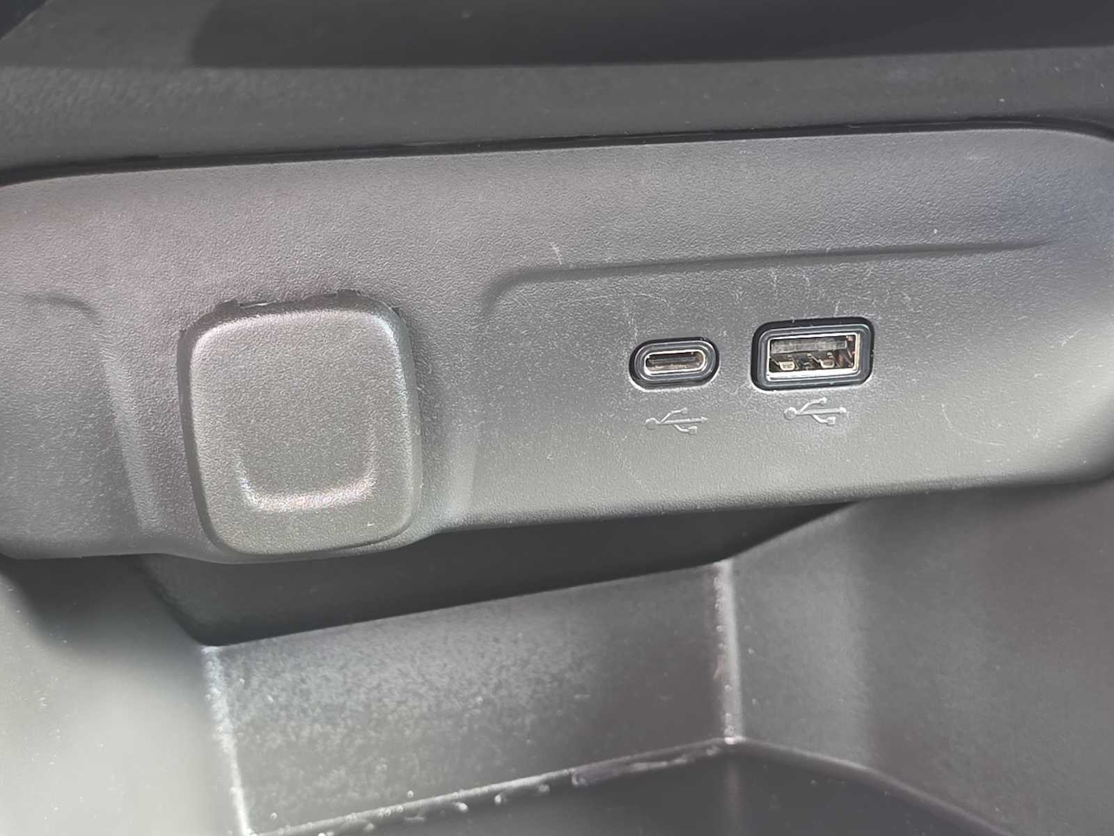 Thumbnail: 2025 Chevrolet Trax - 29