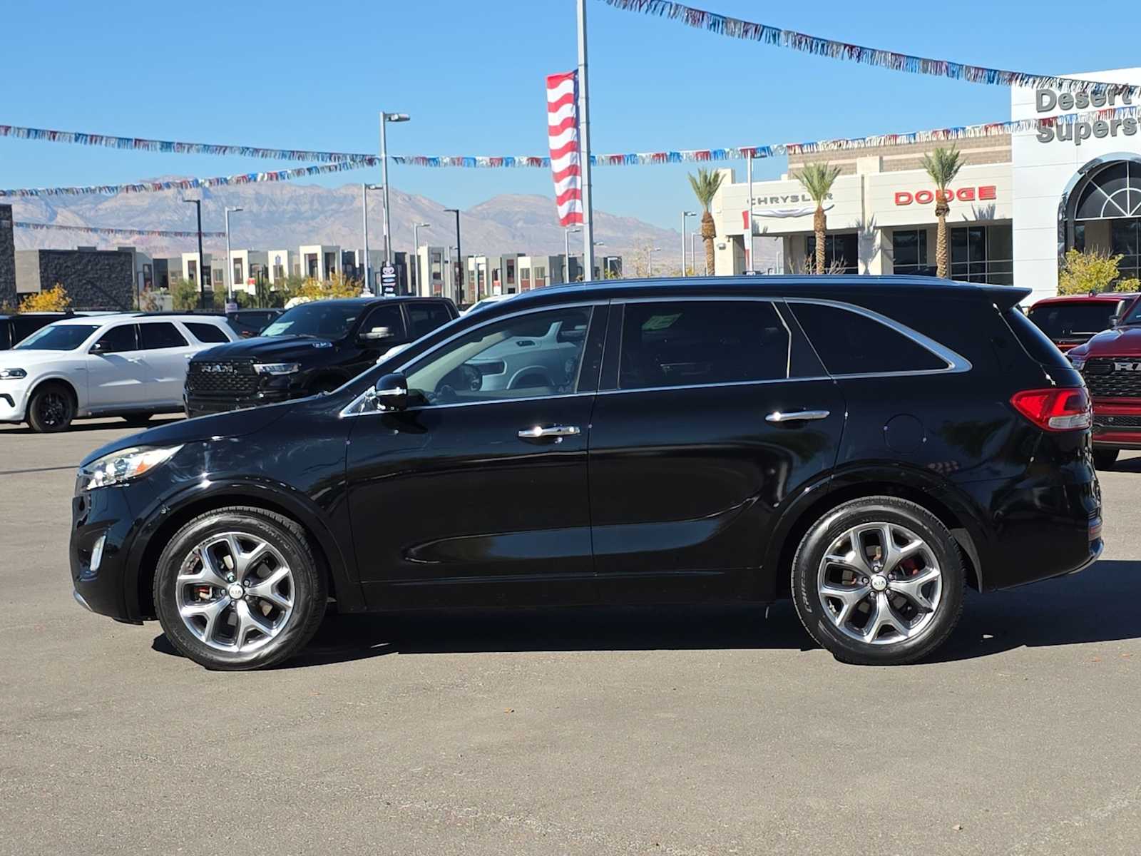 Thumbnail: 2016 Kia Sorento - 6