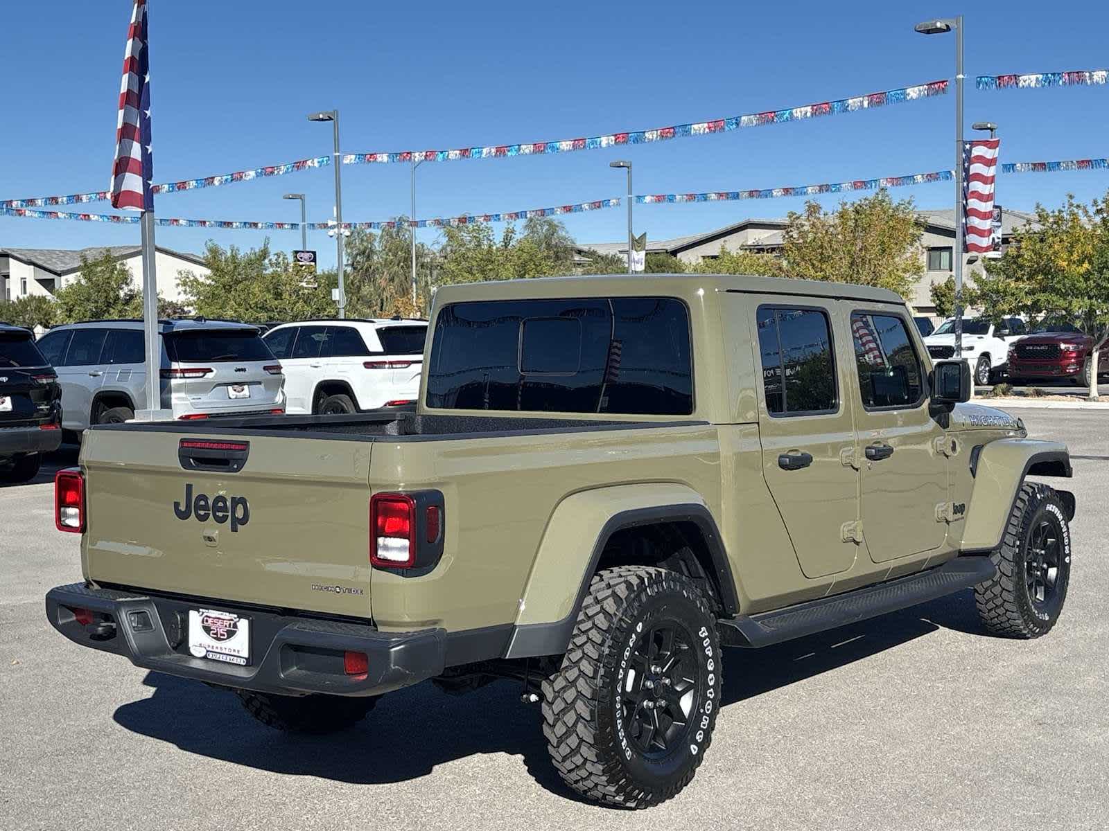 Thumbnail: 2025 Jeep Gladiator - 14