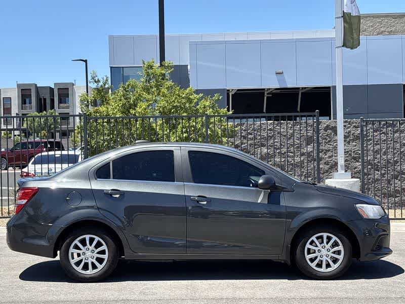 Thumbnail: 2018 Chevrolet Sonic - 9