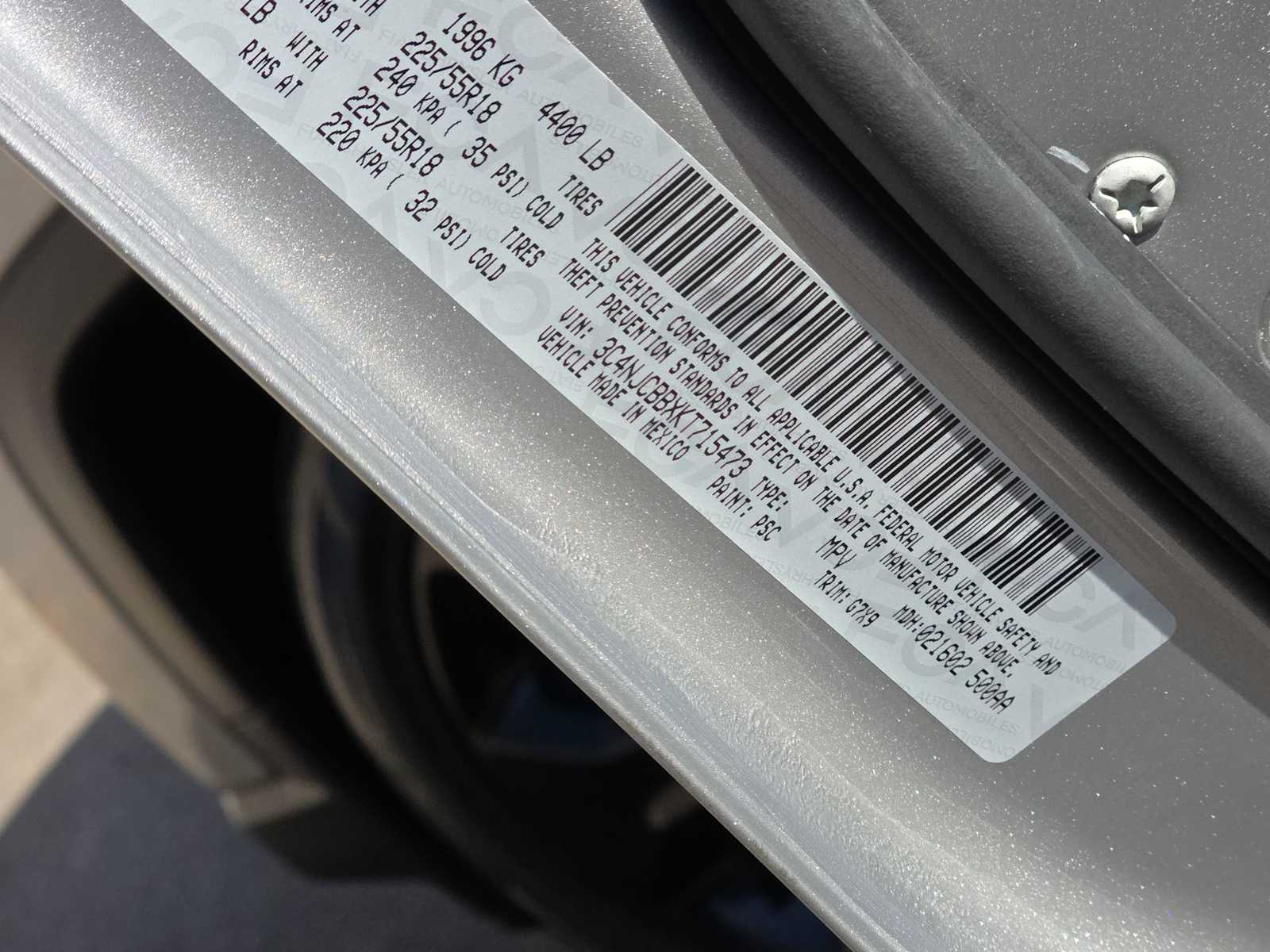 Thumbnail: 2019 Jeep Compass - 25