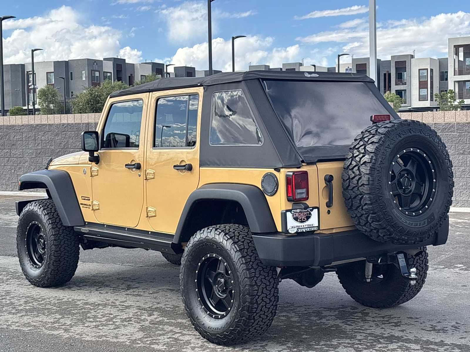 Thumbnail: 2014 Jeep Wrangler - 7