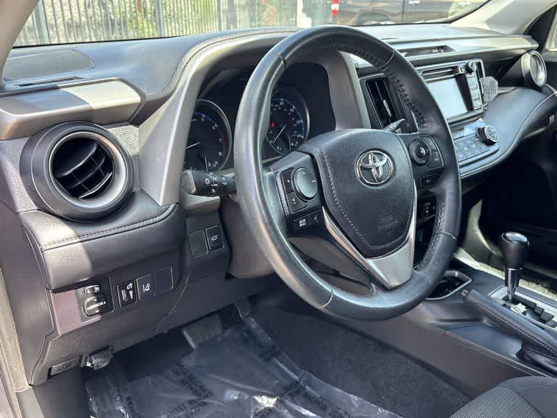 Thumbnail: 2017 Toyota RAV4 - 10