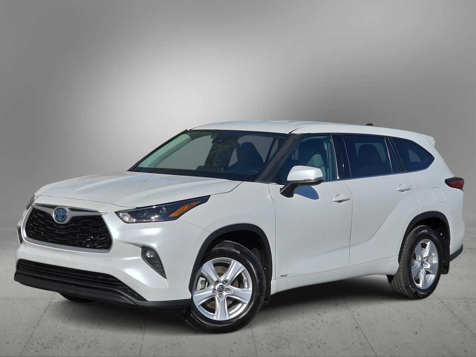 Thumbnail: 2022 Toyota Highlander - 1