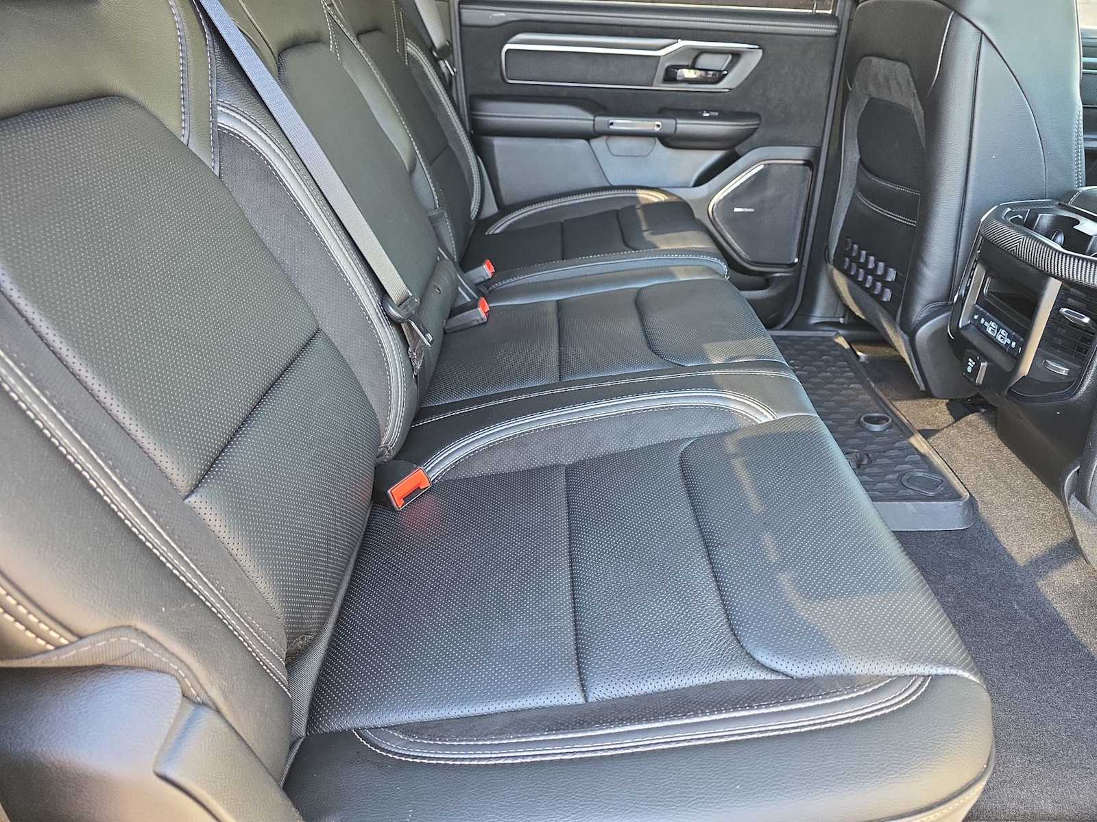 Thumbnail: 2025 RAM 1500 - 17