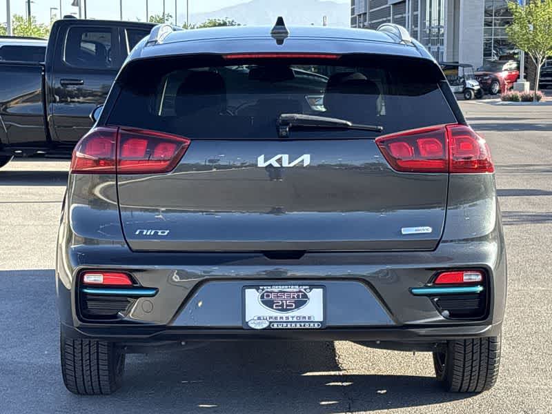 Thumbnail: 2022 Kia Niro - 7