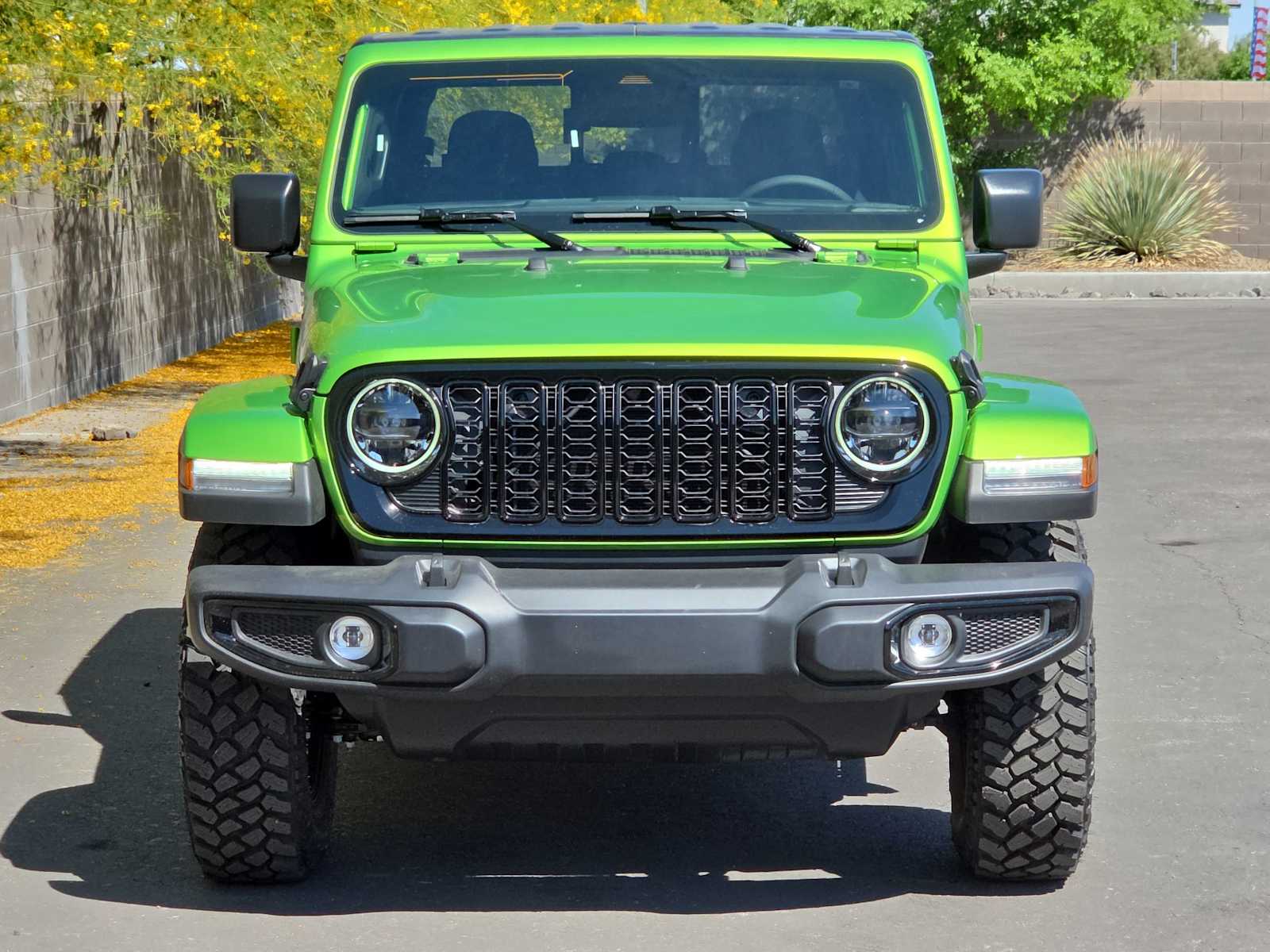 Thumbnail: 2026 Jeep Gladiator - 4