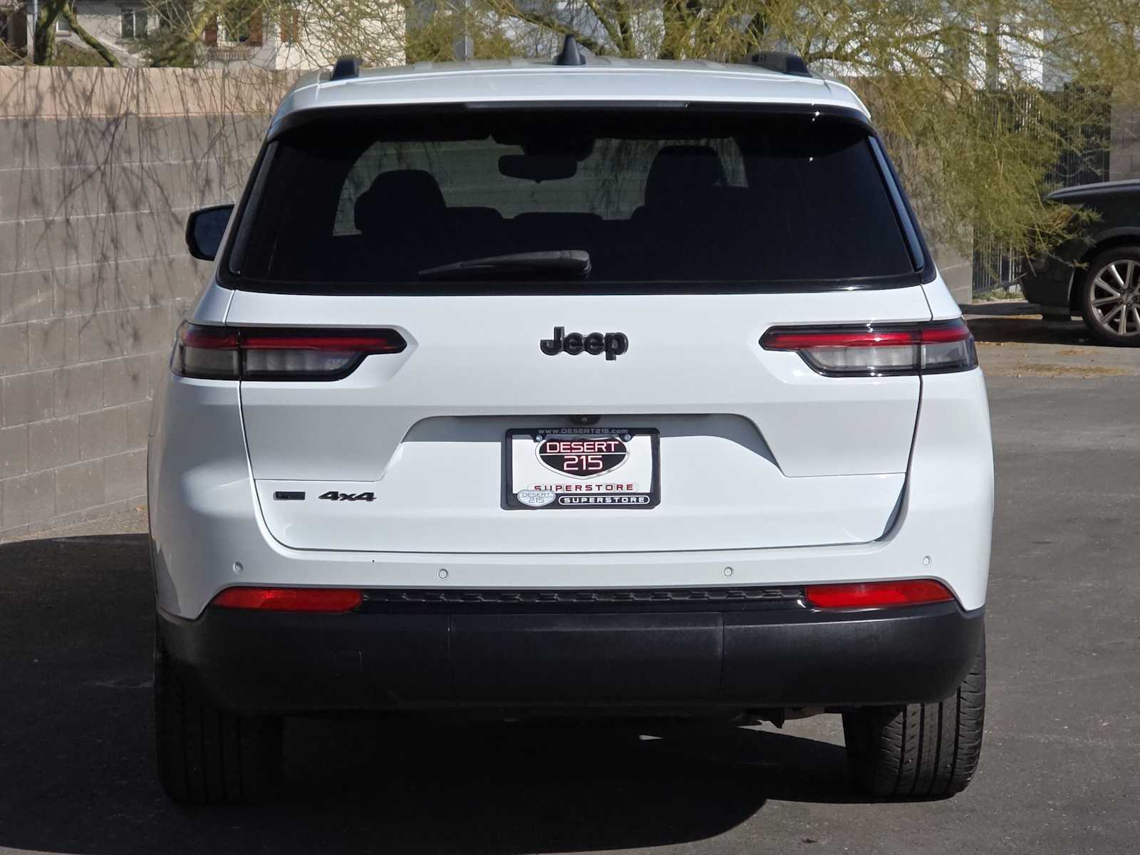 Thumbnail: 2023 Jeep Grand Cherokee L - 8