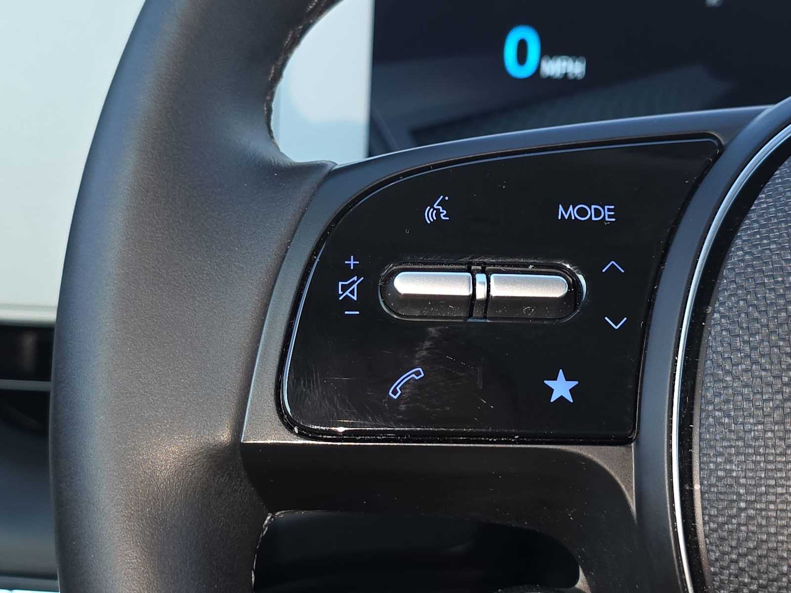 Thumbnail: 2024 Hyundai Ioniq 5 - 28