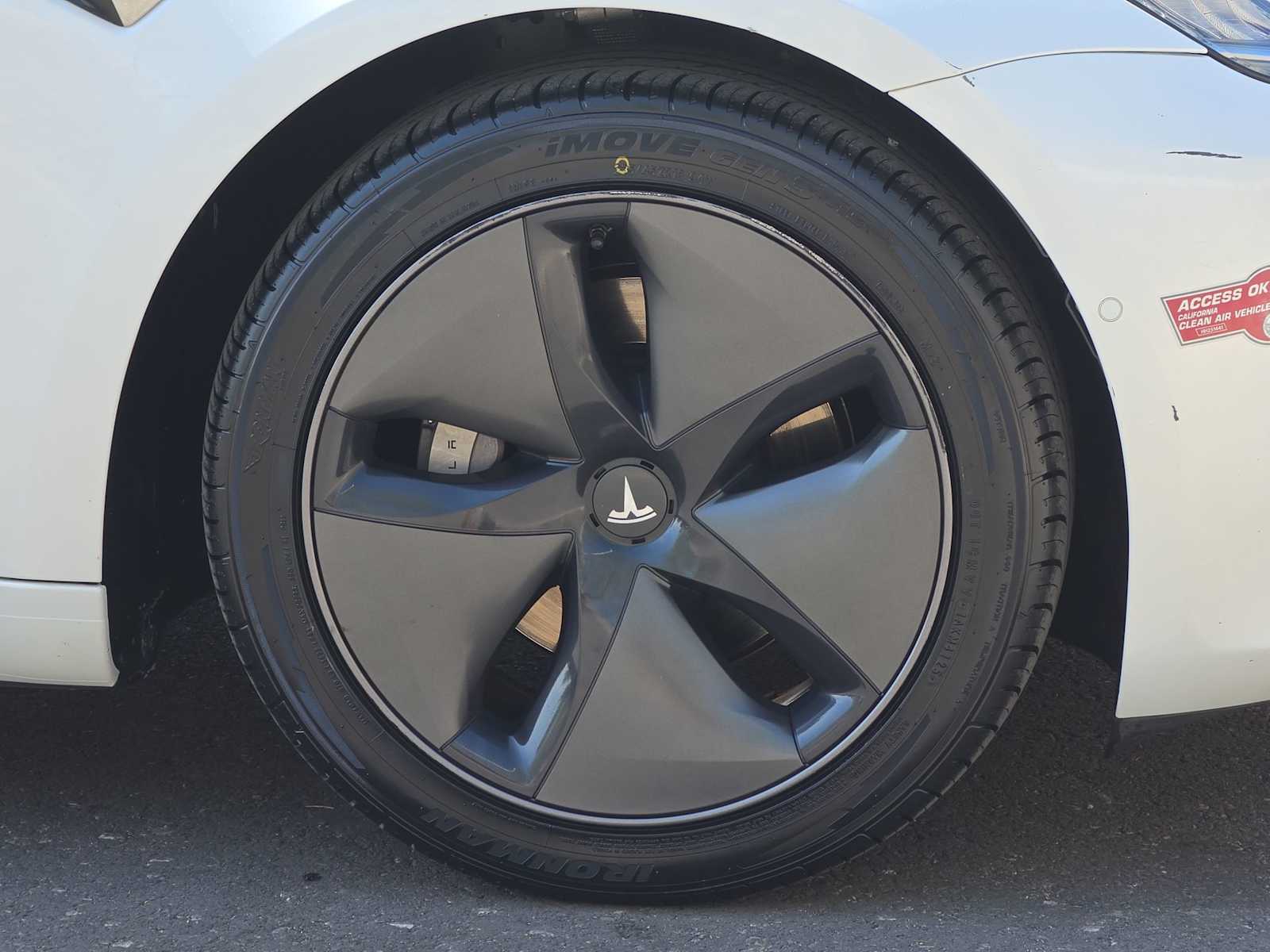 Thumbnail: 2020 Tesla Model 3 - 12