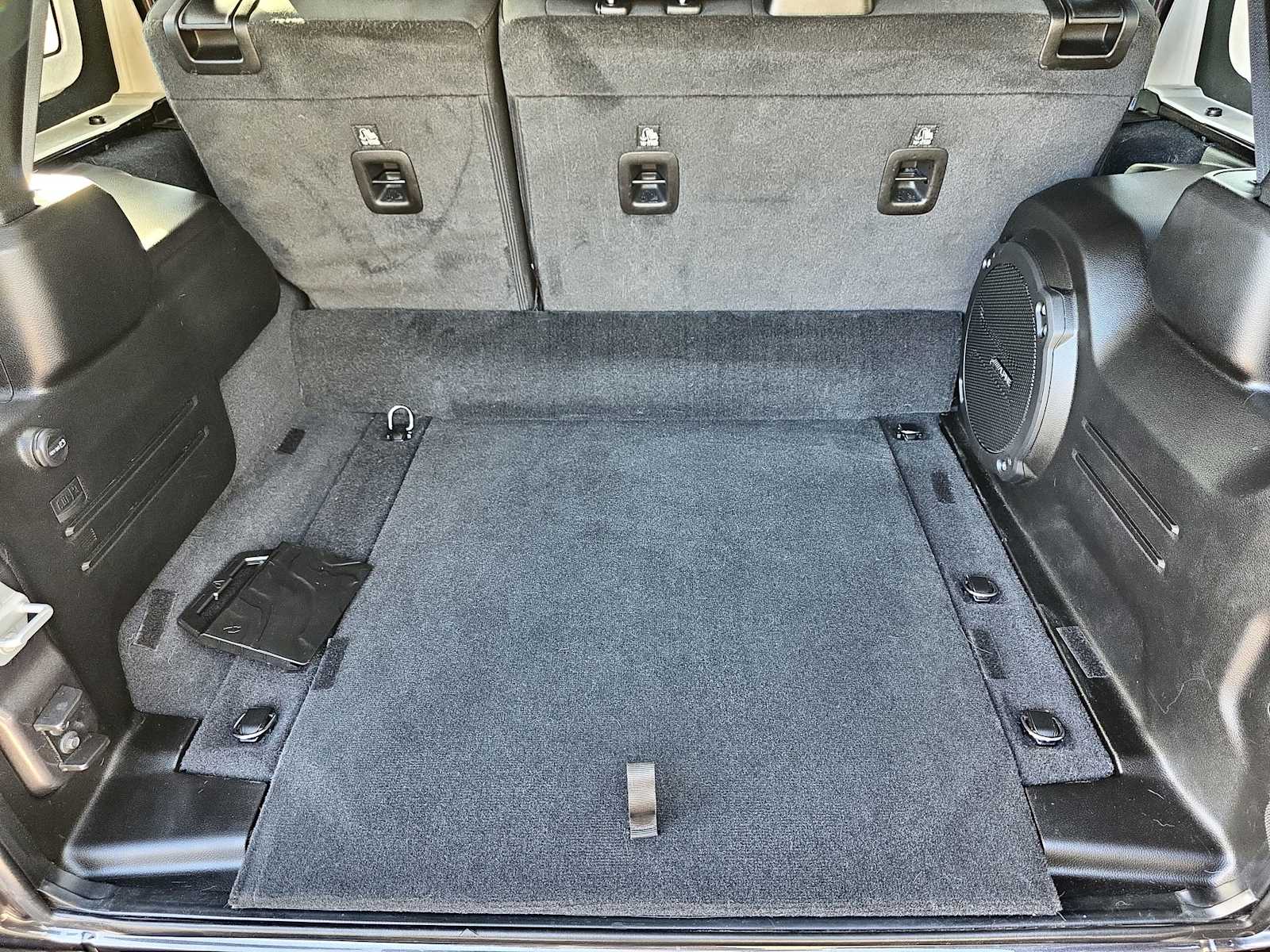 Thumbnail: 2024 Jeep Wrangler - 23