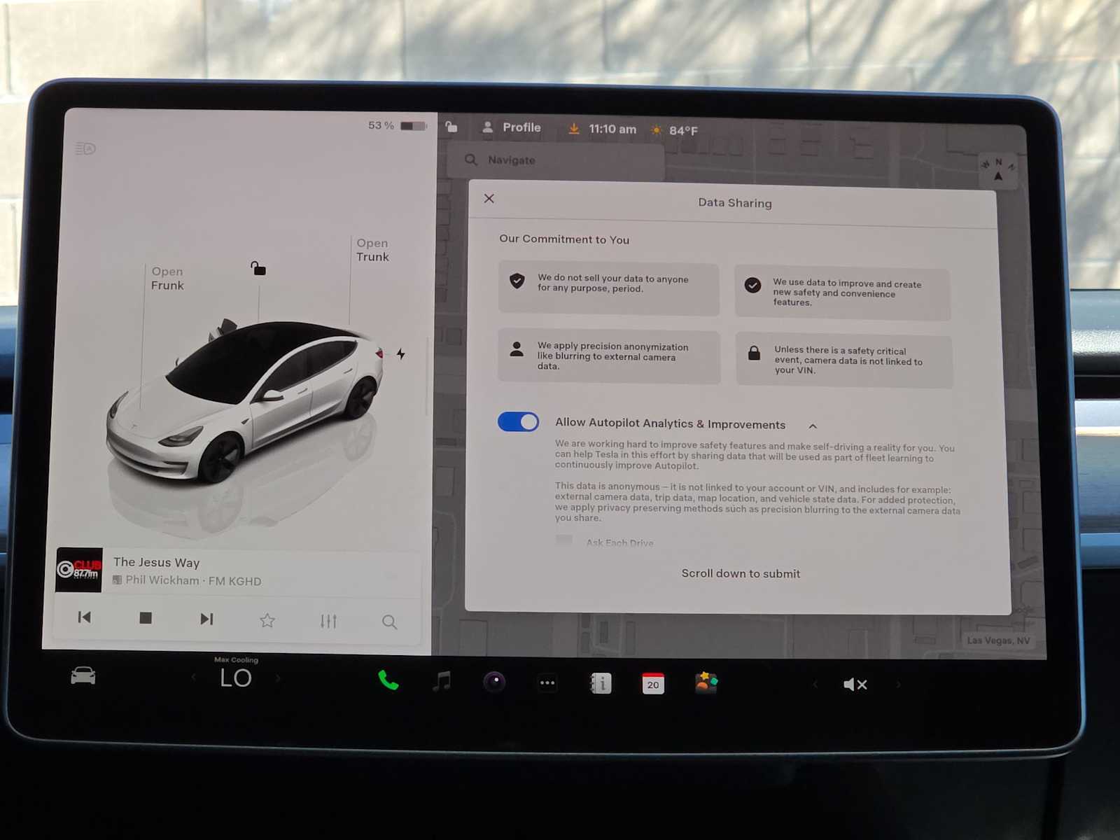 Thumbnail: 2023 Tesla Model 3 - 16