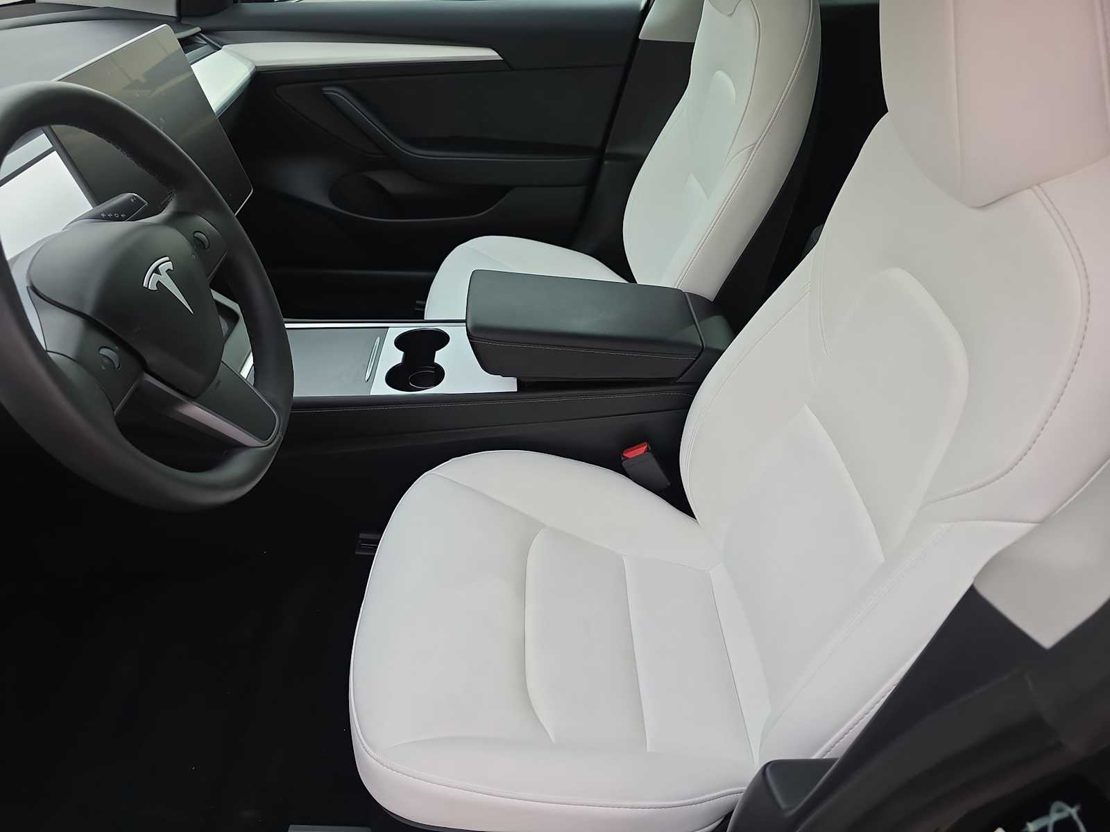 Thumbnail: 2023 Tesla Model 3 - 15