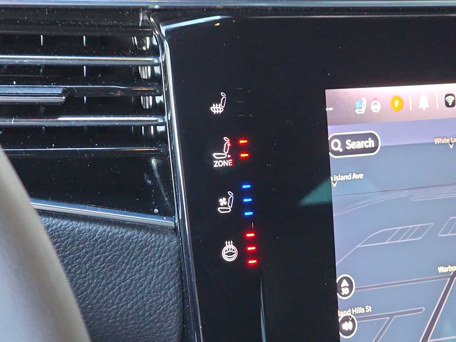 Thumbnail: 2022 Jeep Wagoneer - 29