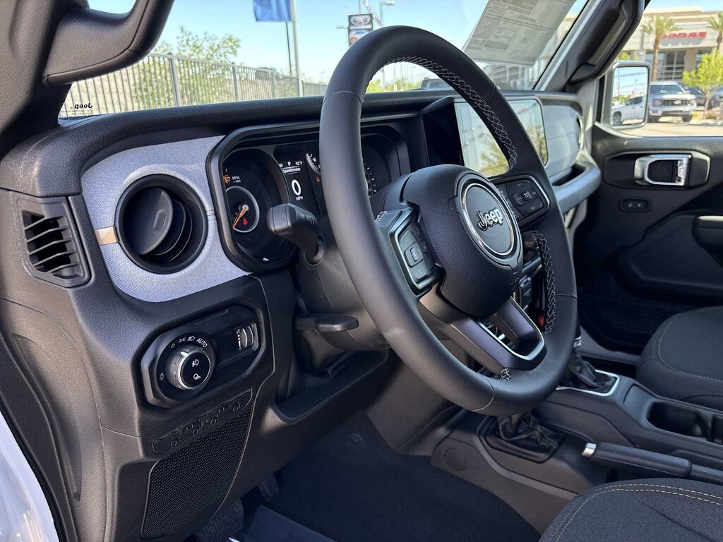 New 2025 Jeep Gladiator Sport S Truck