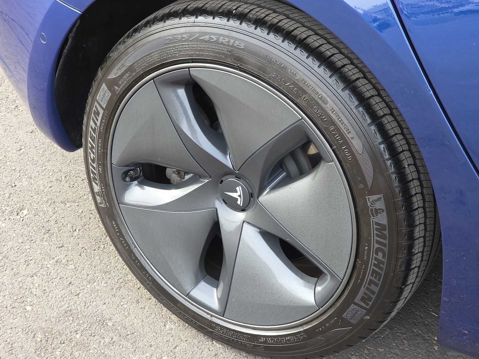 Thumbnail: 2020 Tesla Model 3 - 12