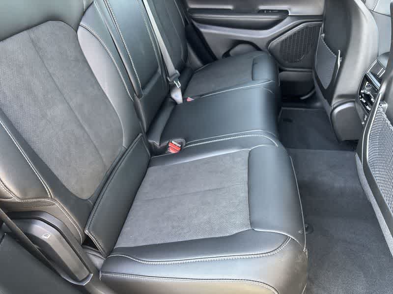 Thumbnail: 2025 Jeep Grand Cherokee - 17