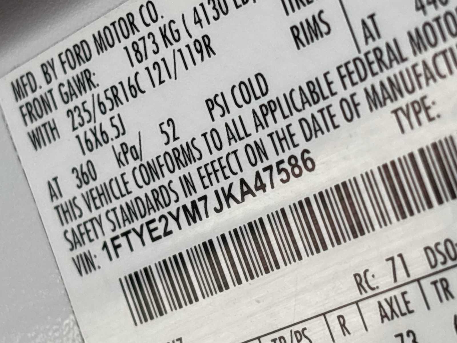 Thumbnail: 2018 Ford Transit Series - 21