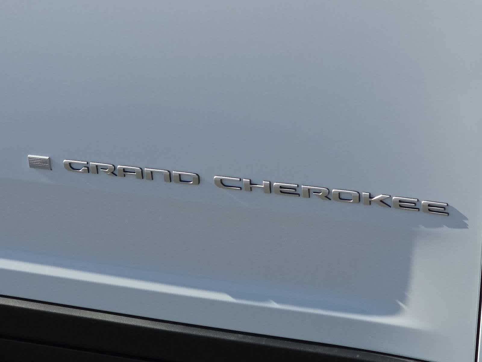 Thumbnail: 2025 Jeep Grand Cherokee - 12