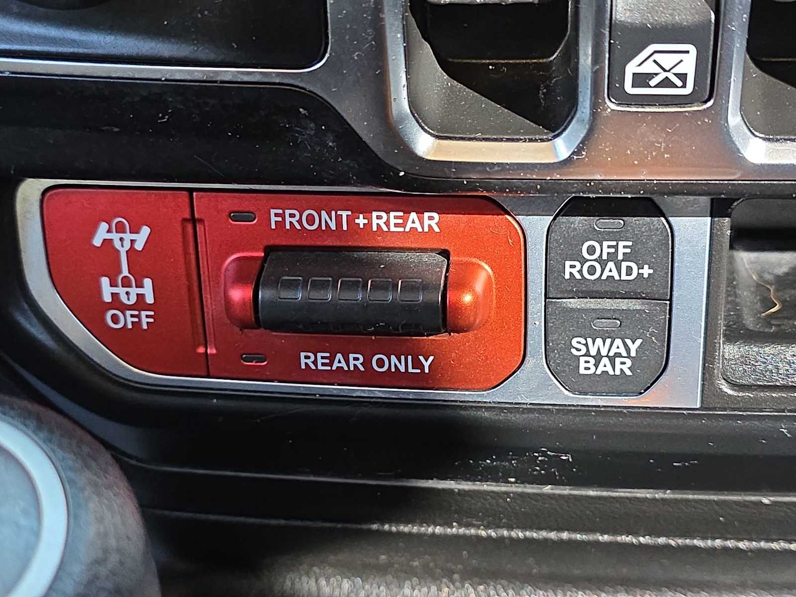 Thumbnail: 2022 Jeep Gladiator - 30