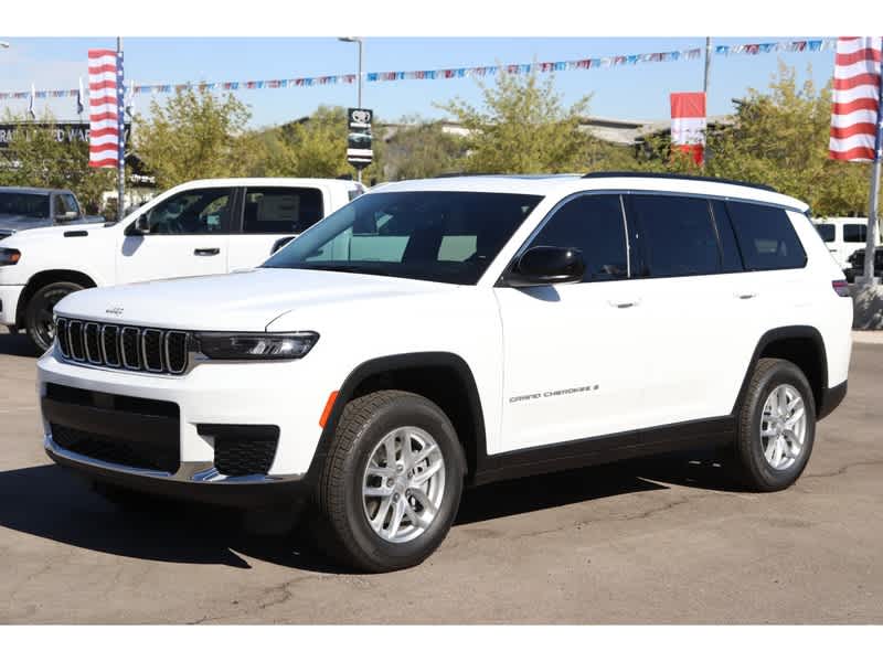 Thumbnail: 2025 Jeep Grand Cherokee L - 9