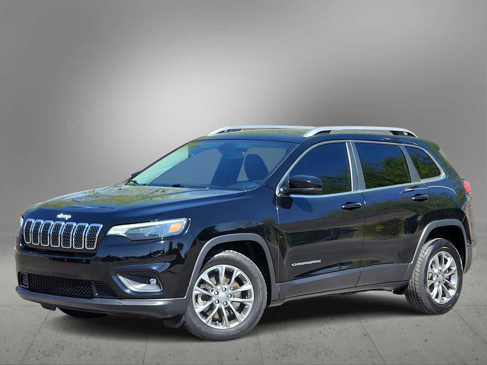 Thumbnail: 2019 Jeep Cherokee - 1