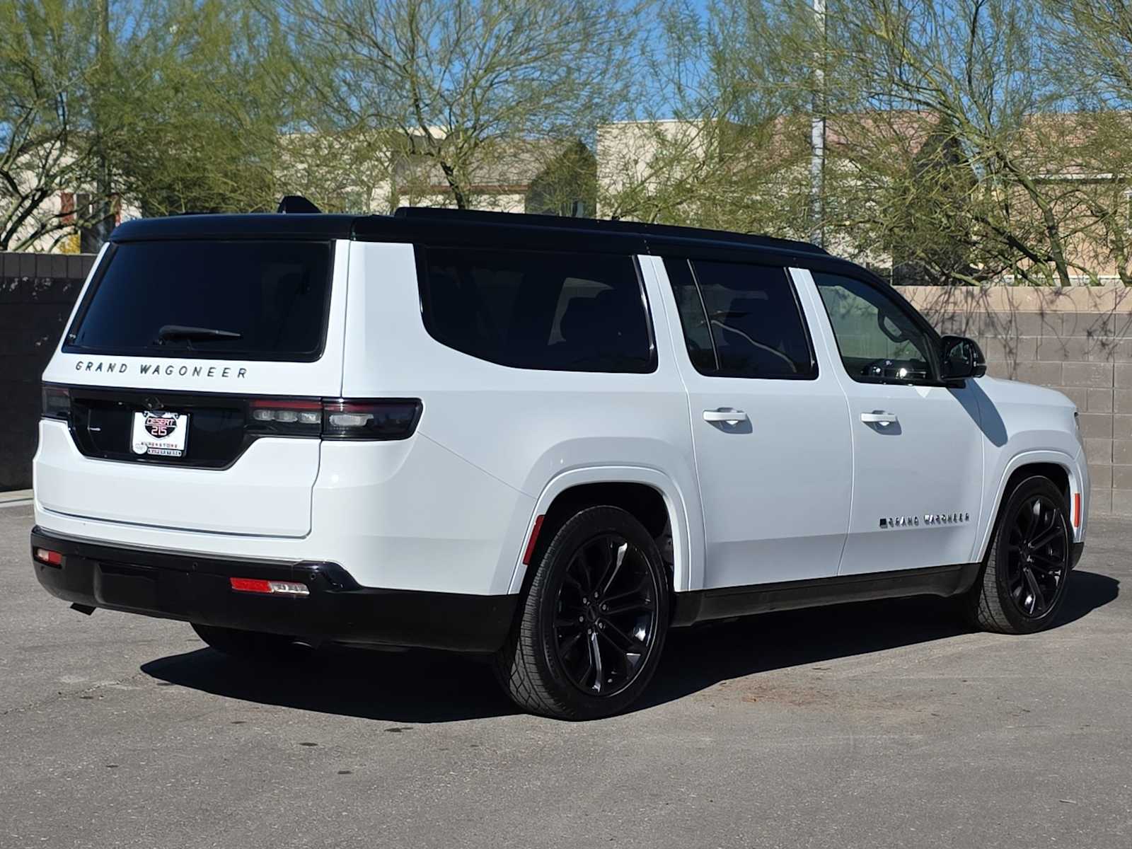 Thumbnail: 2024 Jeep Grand Wagoneer L - 9