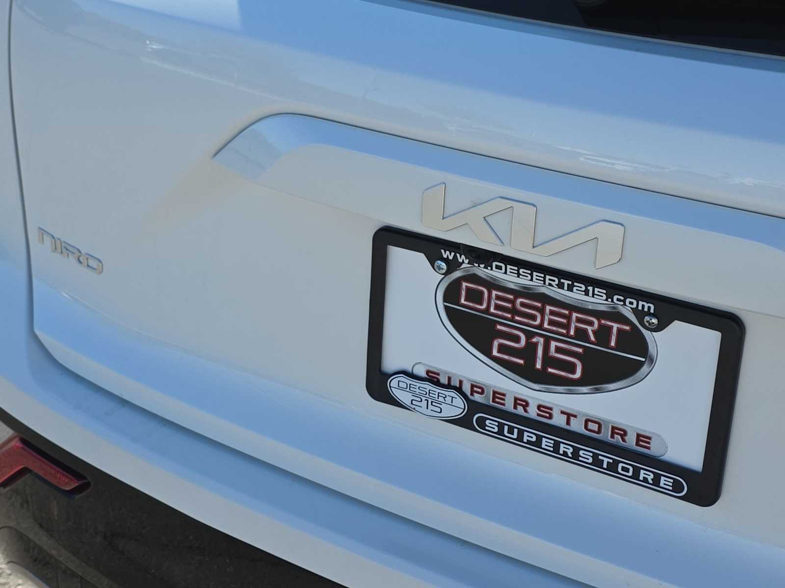 Thumbnail: 2023 Kia Niro - 12