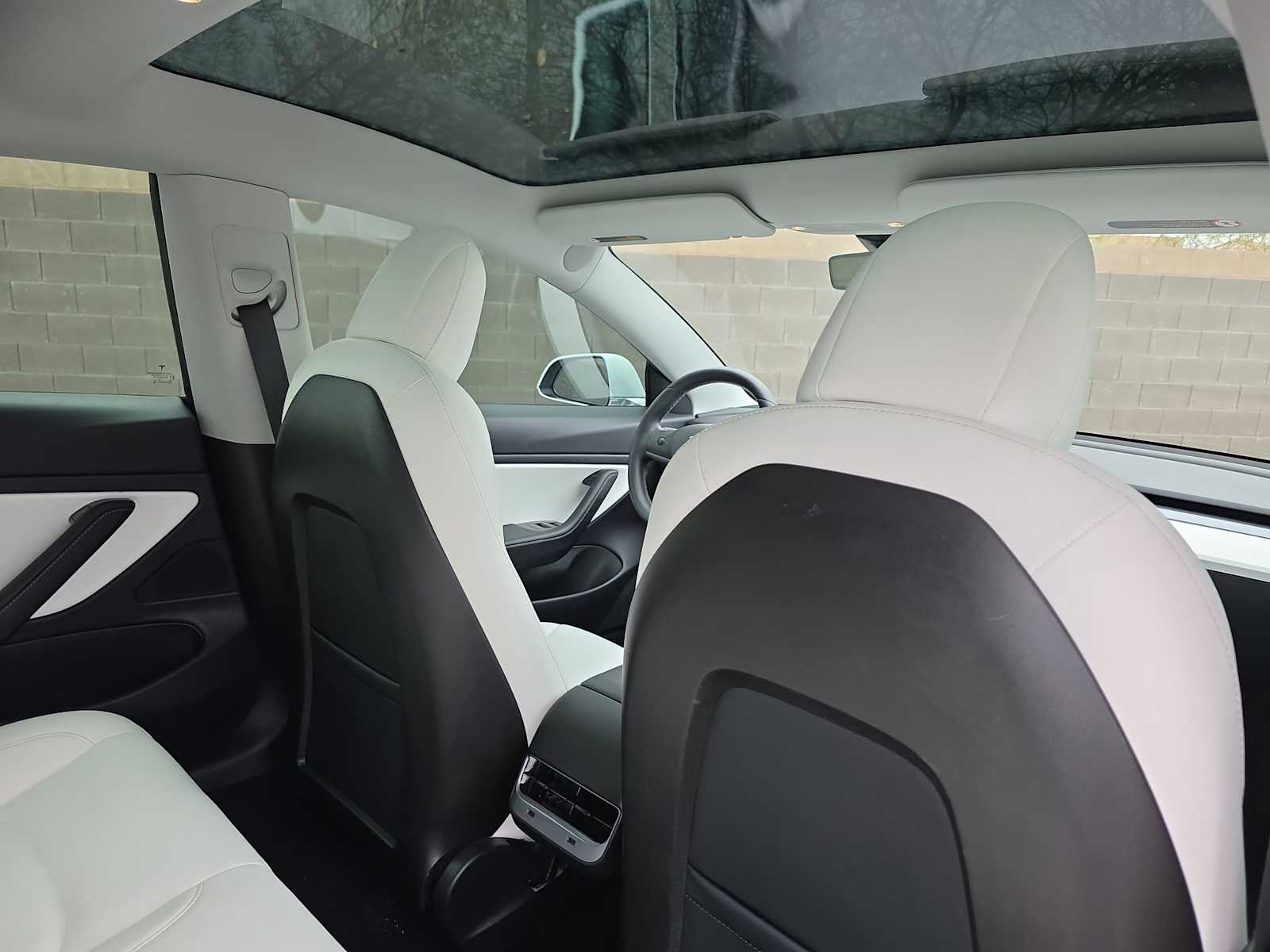 Thumbnail: 2020 Tesla Model 3 - 16