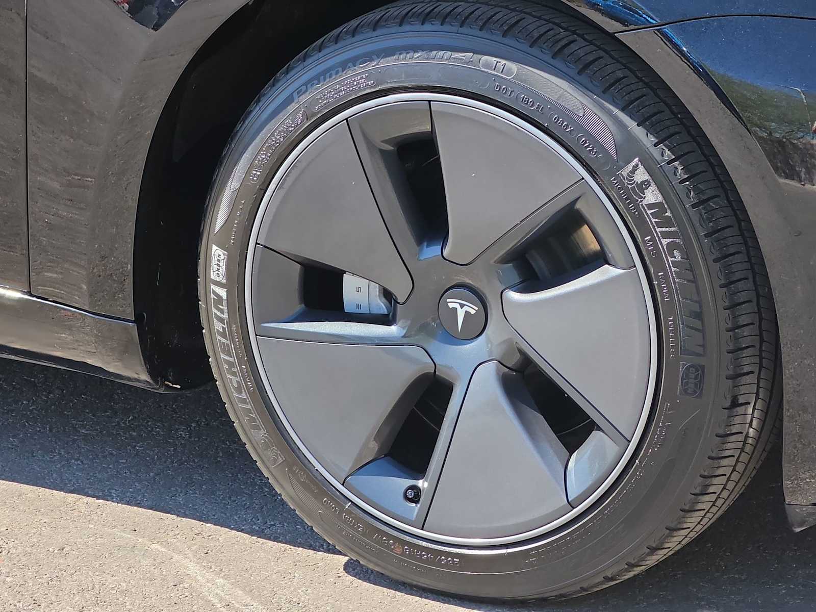 Thumbnail: 2023 Tesla Model 3 - 12