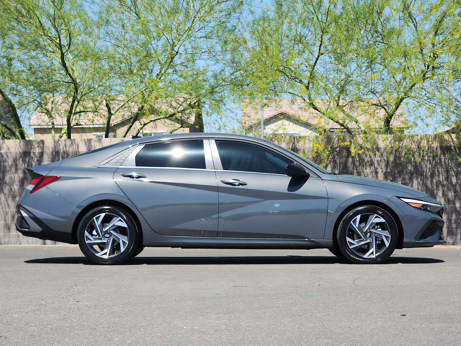 Thumbnail: 2025 Hyundai Elantra - 29