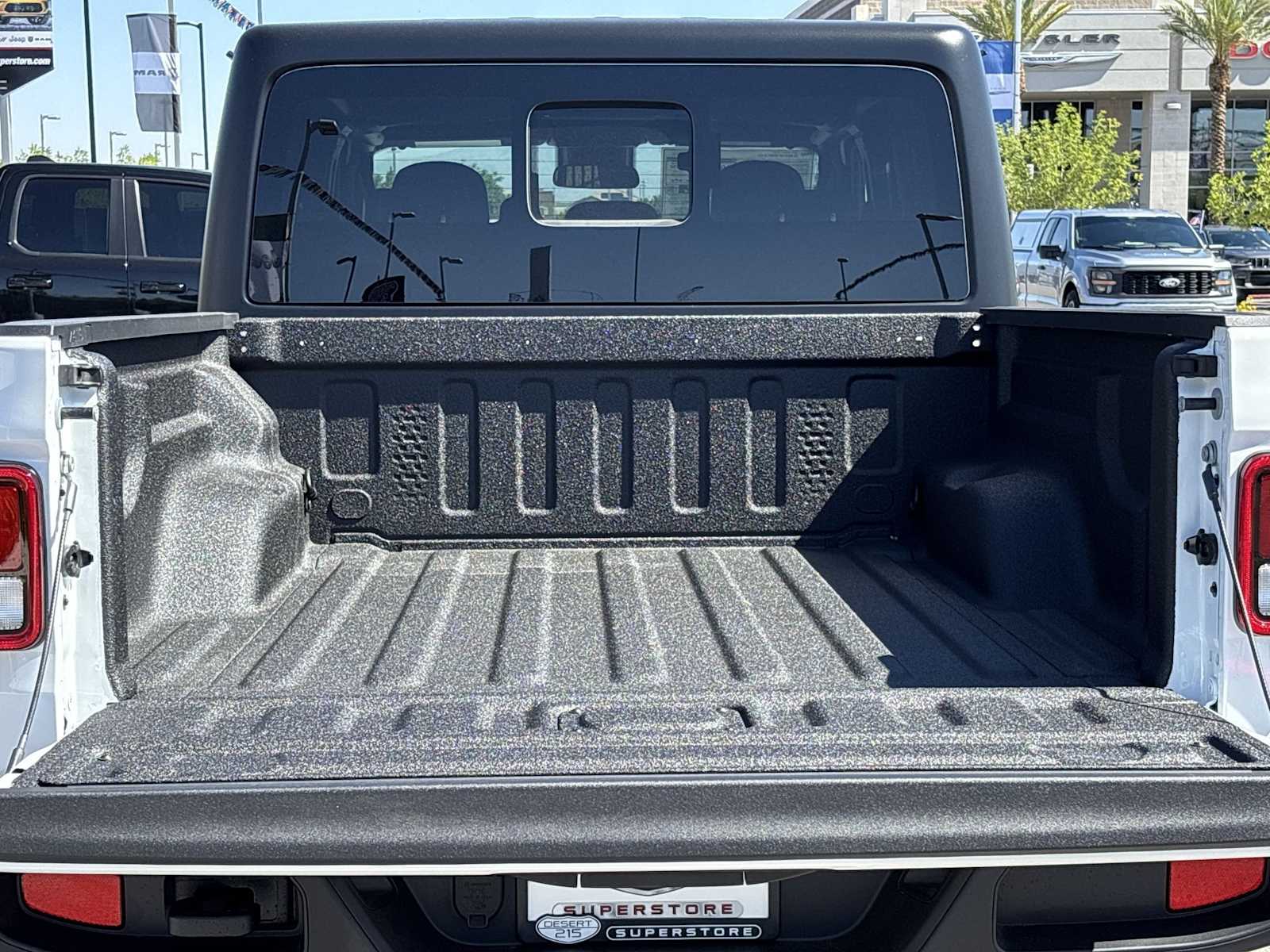 Thumbnail: 2025 Jeep Gladiator - 23